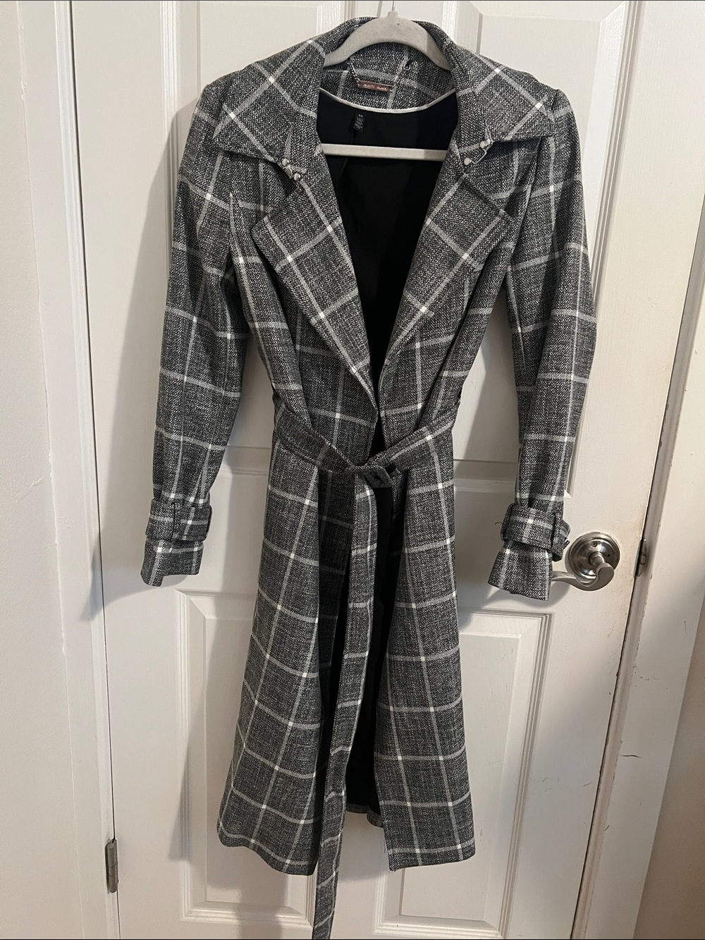 Womens Gray Plaid Trench Coat with Belt nwot